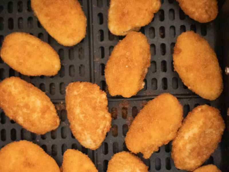 how to make frozen jalapeno poppers in air fryer